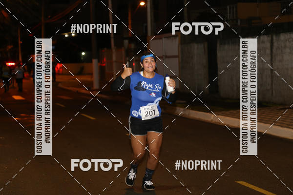 Buy your photos of the eventNight Run 5K 10K Praia Grande on Fotop
