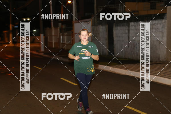 Buy your photos of the eventNight Run 5K 10K Praia Grande on Fotop