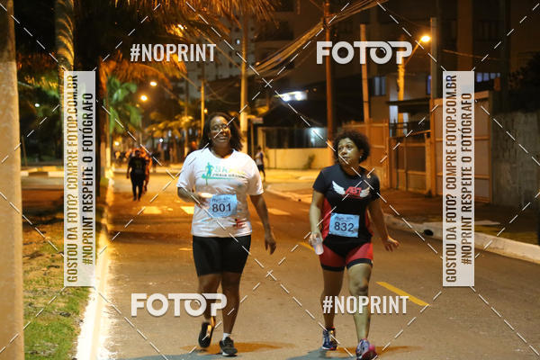 Buy your photos of the eventNight Run 5K 10K Praia Grande on Fotop