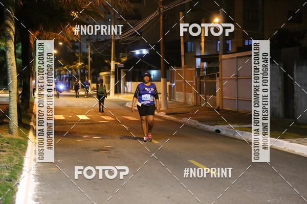 Buy your photos of the eventNight Run 5K 10K Praia Grande on Fotop