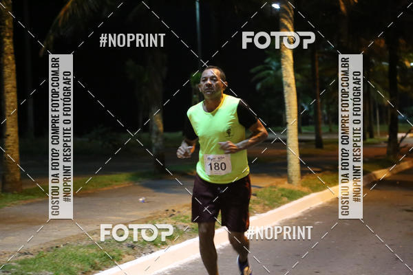 Buy your photos of the eventNight Run 5K 10K Praia Grande on Fotop
