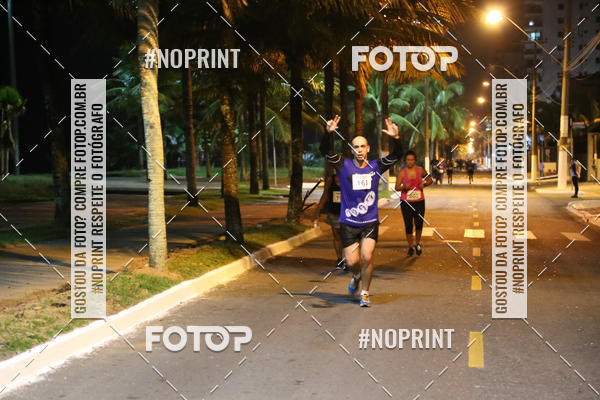 Buy your photos of the eventNight Run 5K 10K Praia Grande on Fotop