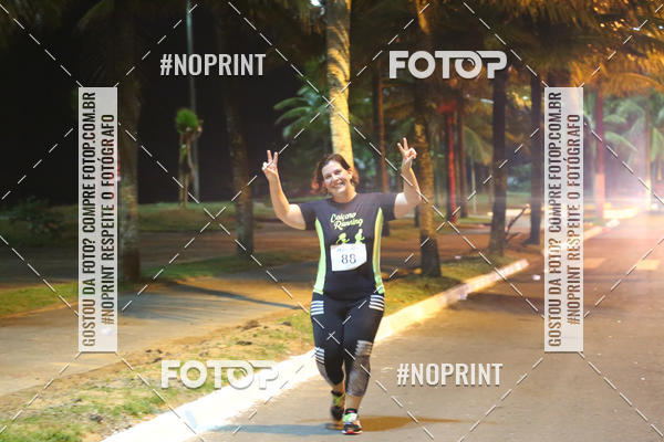 Buy your photos of the eventNight Run 5K 10K Praia Grande on Fotop