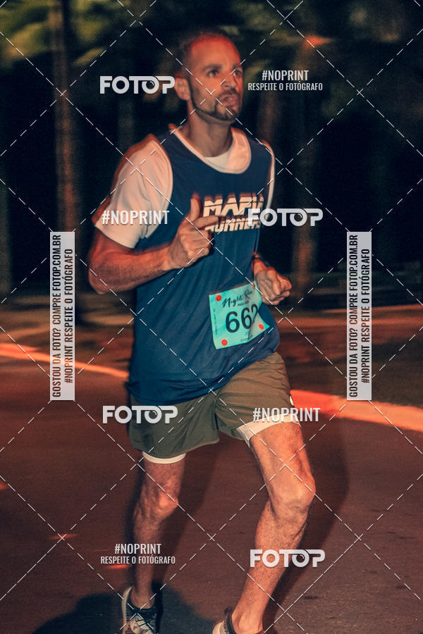 Buy your photos of the eventNight Run 5K 10K Praia Grande on Fotop