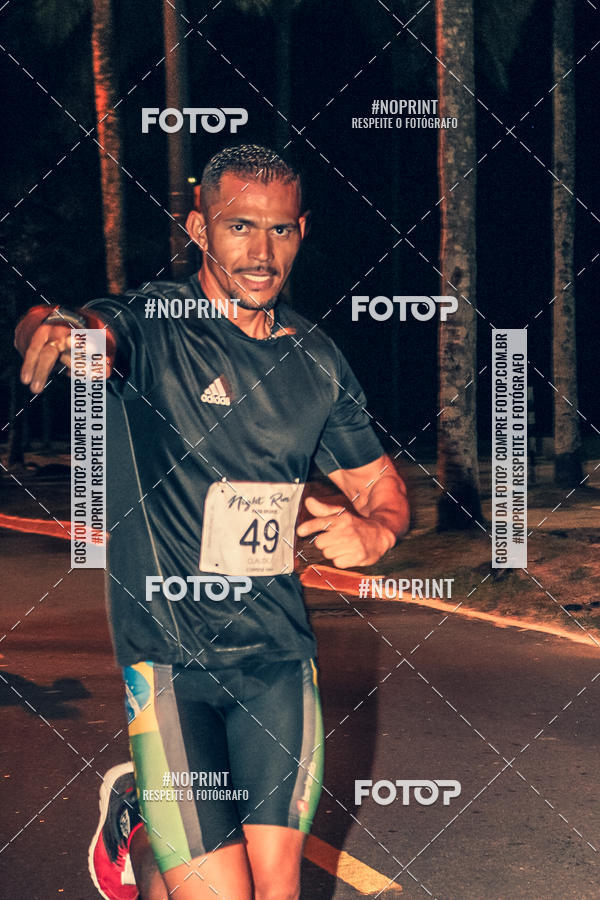 Buy your photos of the eventNight Run 5K 10K Praia Grande on Fotop