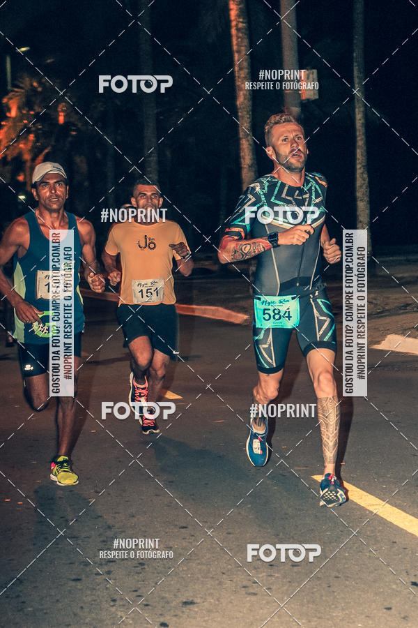 Buy your photos of the eventNight Run 5K 10K Praia Grande on Fotop
