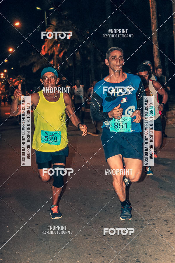 Buy your photos of the eventNight Run 5K 10K Praia Grande on Fotop