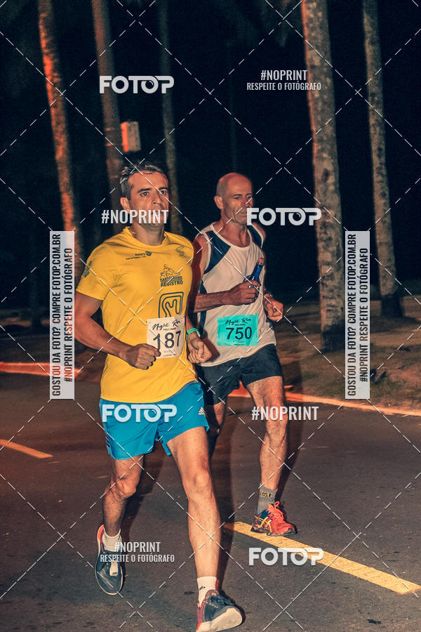 Buy your photos of the eventNight Run 5K 10K Praia Grande on Fotop