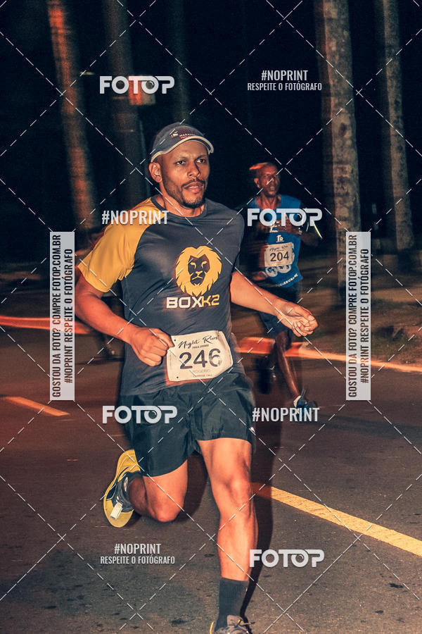 Buy your photos of the eventNight Run 5K 10K Praia Grande on Fotop