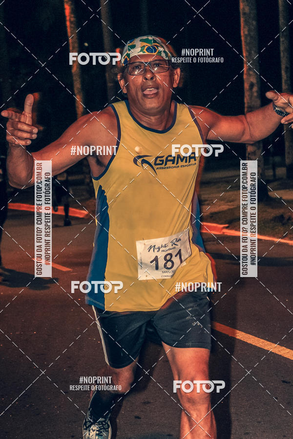 Buy your photos of the eventNight Run 5K 10K Praia Grande on Fotop