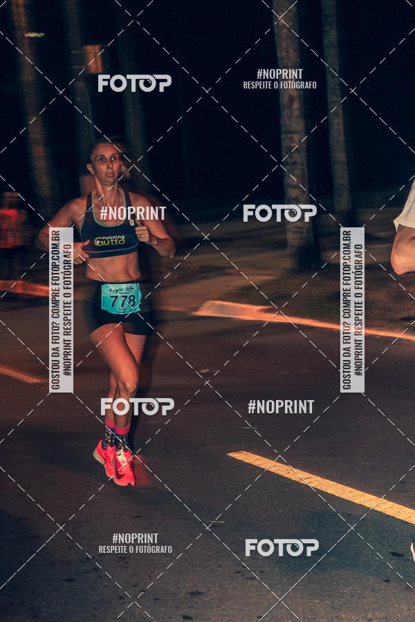 Buy your photos of the eventNight Run 5K 10K Praia Grande on Fotop