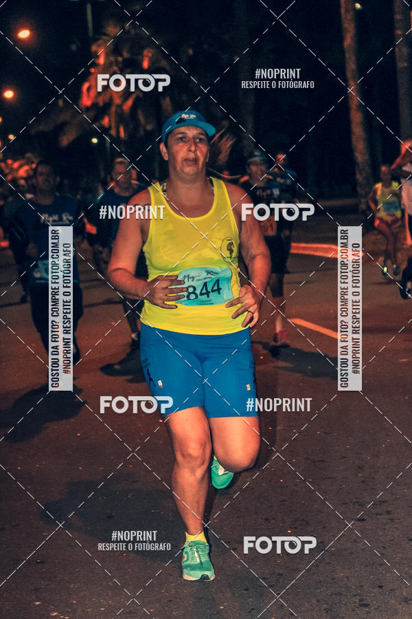 Buy your photos of the eventNight Run 5K 10K Praia Grande on Fotop