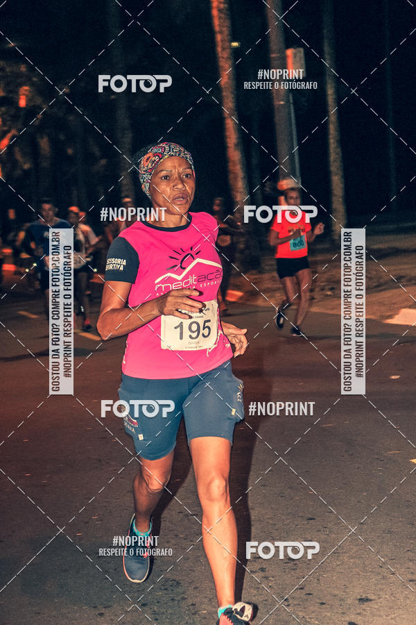 Buy your photos of the eventNight Run 5K 10K Praia Grande on Fotop