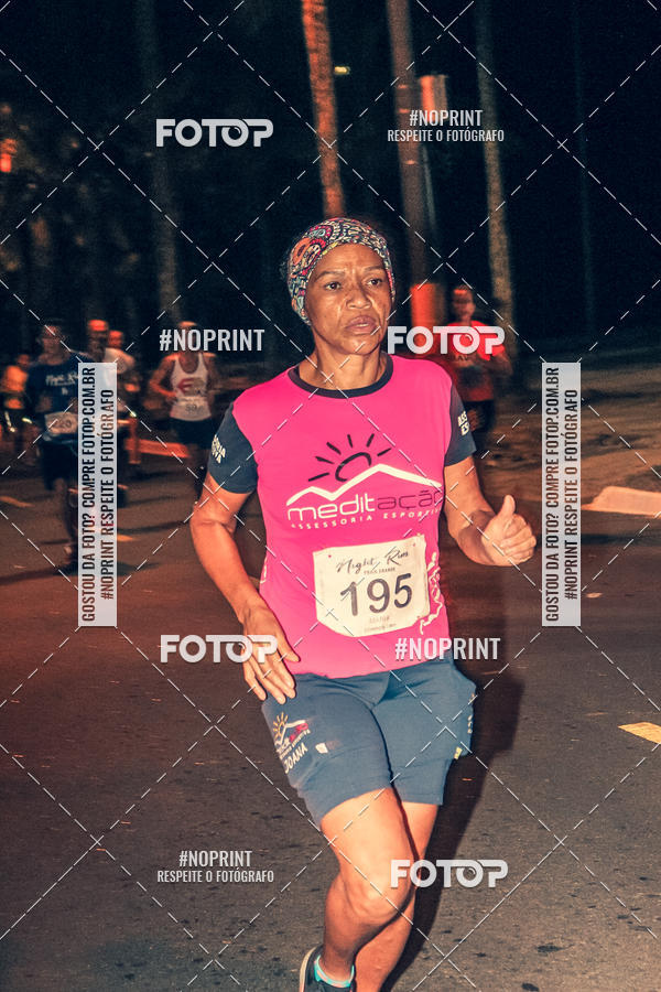 Buy your photos of the eventNight Run 5K 10K Praia Grande on Fotop