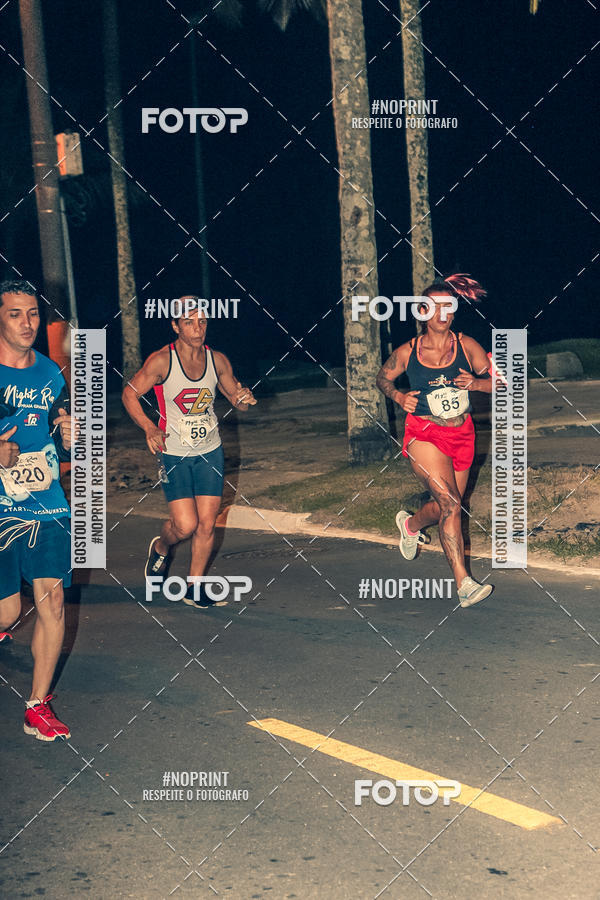 Buy your photos of the eventNight Run 5K 10K Praia Grande on Fotop