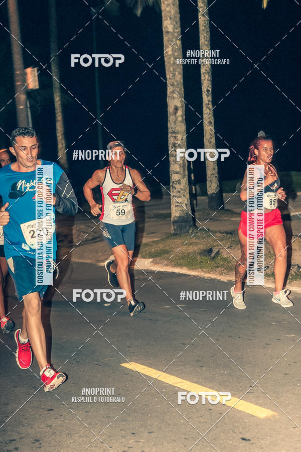 Buy your photos of the eventNight Run 5K 10K Praia Grande on Fotop