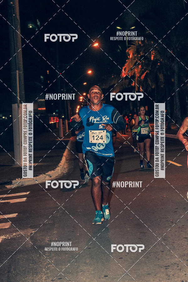 Buy your photos of the eventNight Run 5K 10K Praia Grande on Fotop