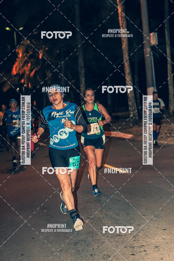 Buy your photos of the eventNight Run 5K 10K Praia Grande on Fotop