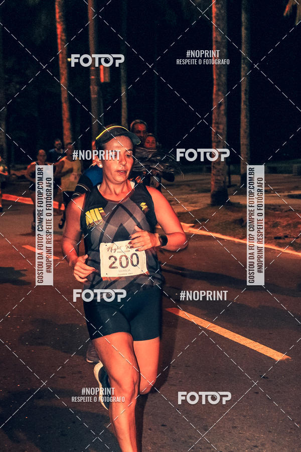 Buy your photos of the eventNight Run 5K 10K Praia Grande on Fotop