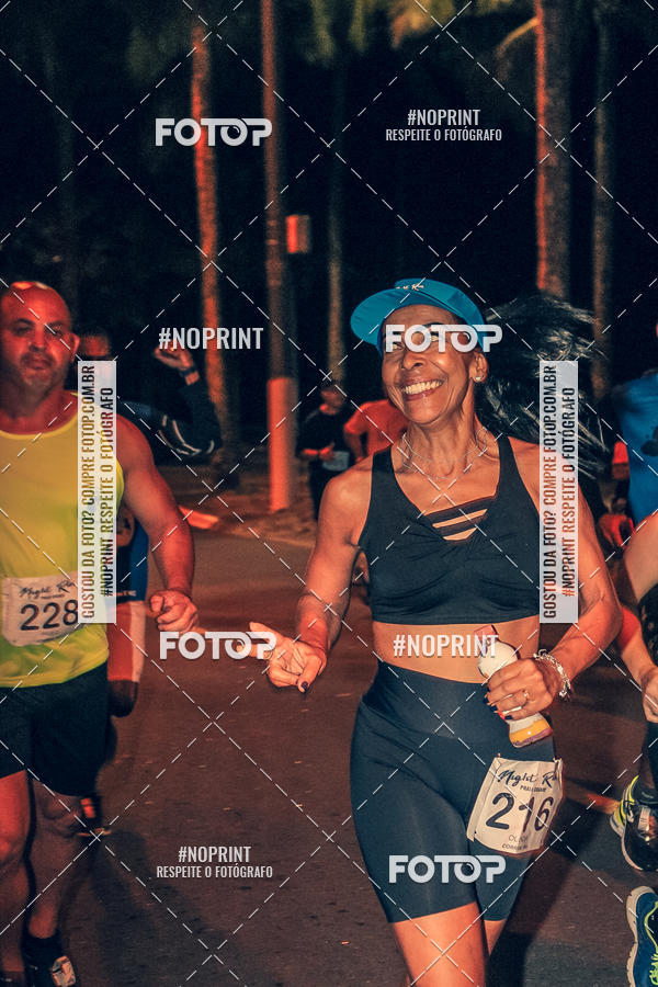 Buy your photos of the eventNight Run 5K 10K Praia Grande on Fotop