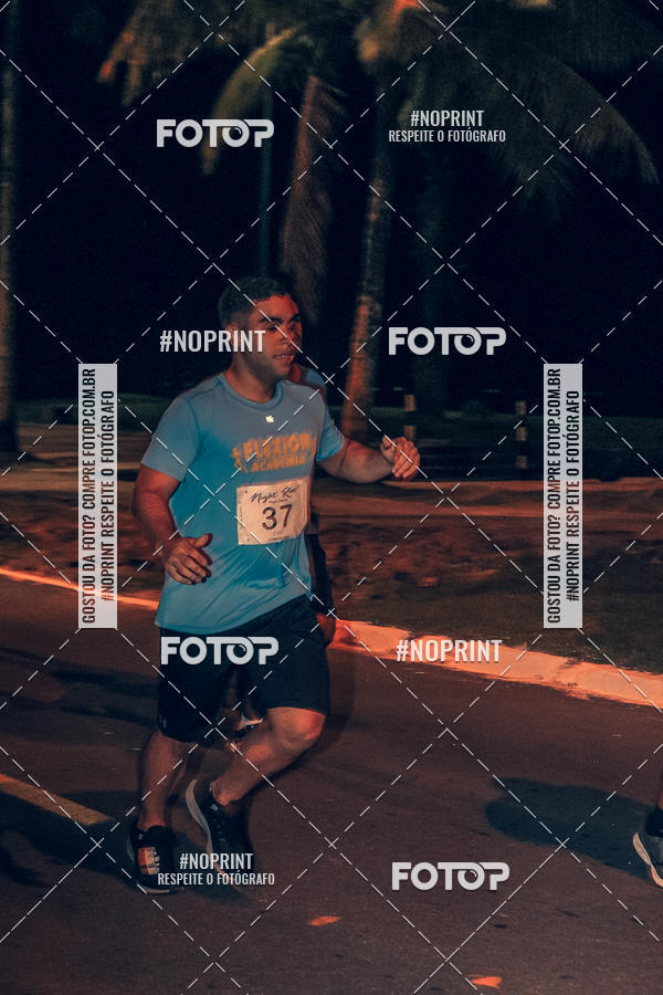 Buy your photos of the eventNight Run 5K 10K Praia Grande on Fotop