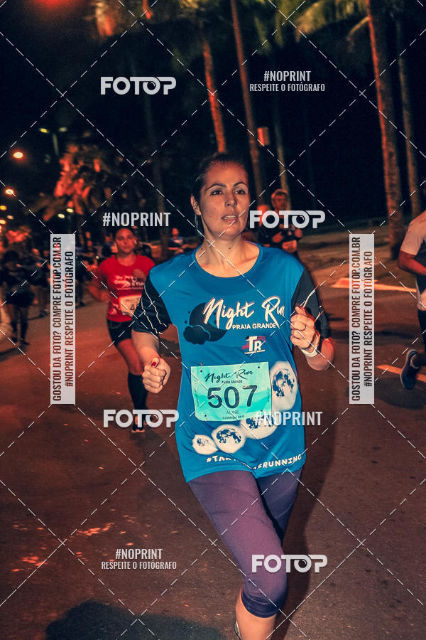 Buy your photos of the eventNight Run 5K 10K Praia Grande on Fotop