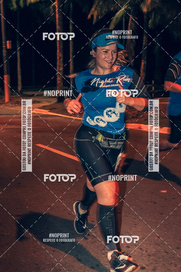 Buy your photos of the eventNight Run 5K 10K Praia Grande on Fotop