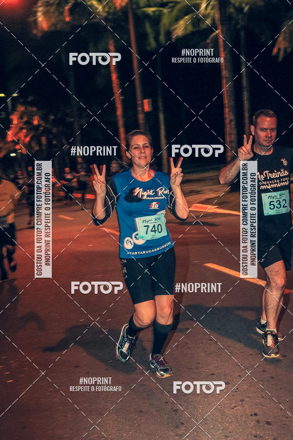 Buy your photos of the eventNight Run 5K 10K Praia Grande on Fotop