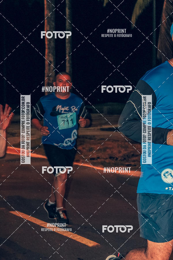 Buy your photos of the eventNight Run 5K 10K Praia Grande on Fotop
