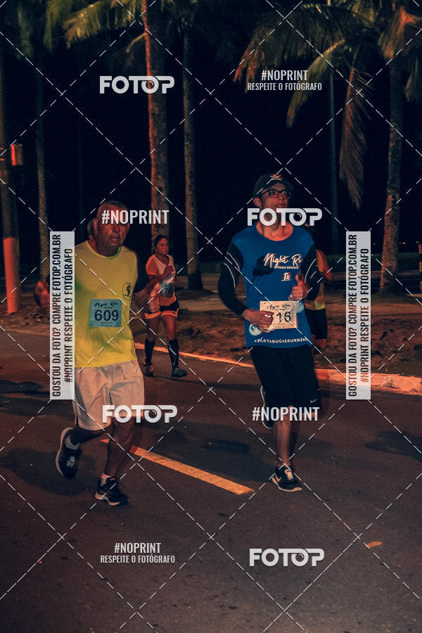 Buy your photos of the eventNight Run 5K 10K Praia Grande on Fotop