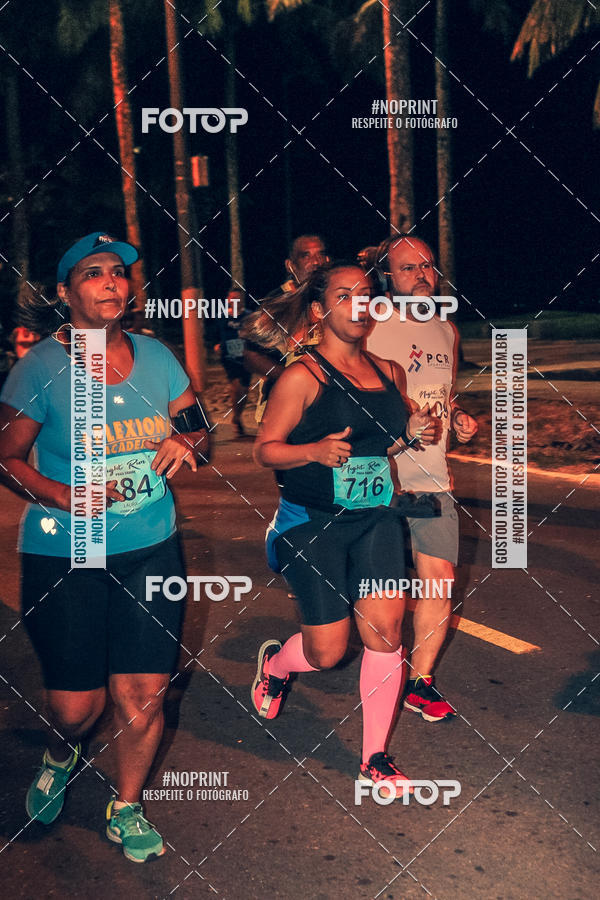 Buy your photos of the eventNight Run 5K 10K Praia Grande on Fotop