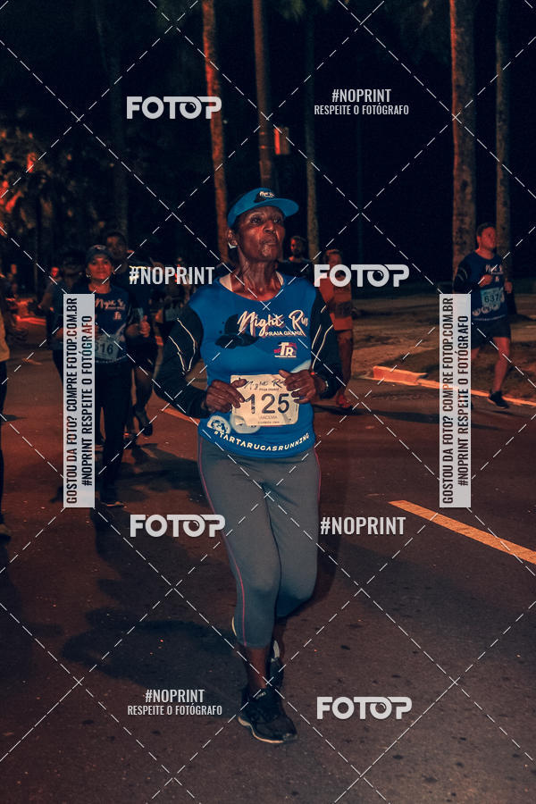 Buy your photos of the eventNight Run 5K 10K Praia Grande on Fotop