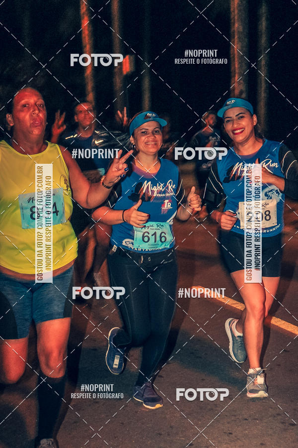 Buy your photos of the eventNight Run 5K 10K Praia Grande on Fotop