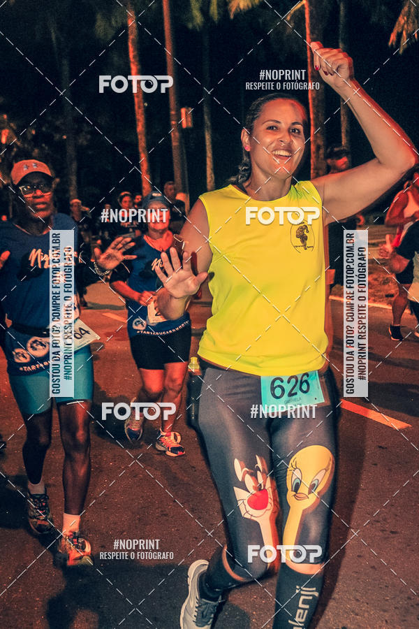 Buy your photos of the eventNight Run 5K 10K Praia Grande on Fotop