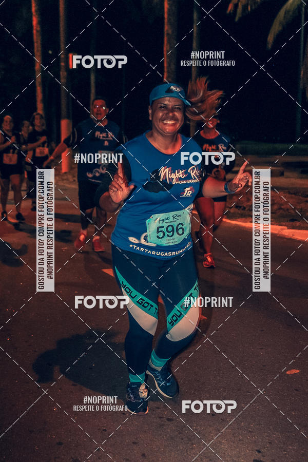 Buy your photos of the eventNight Run 5K 10K Praia Grande on Fotop
