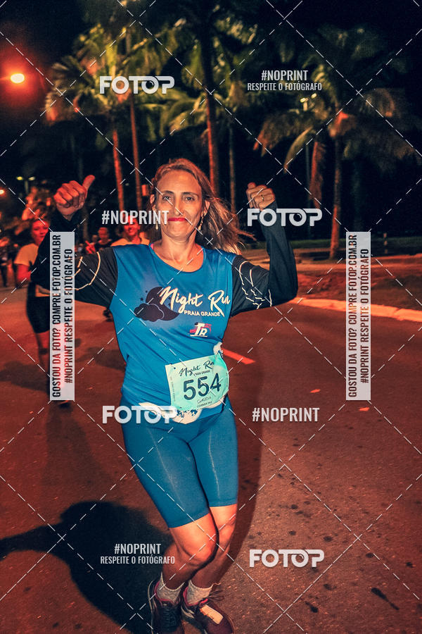 Buy your photos of the eventNight Run 5K 10K Praia Grande on Fotop