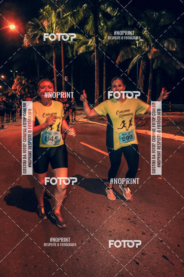 Buy your photos of the eventNight Run 5K 10K Praia Grande on Fotop