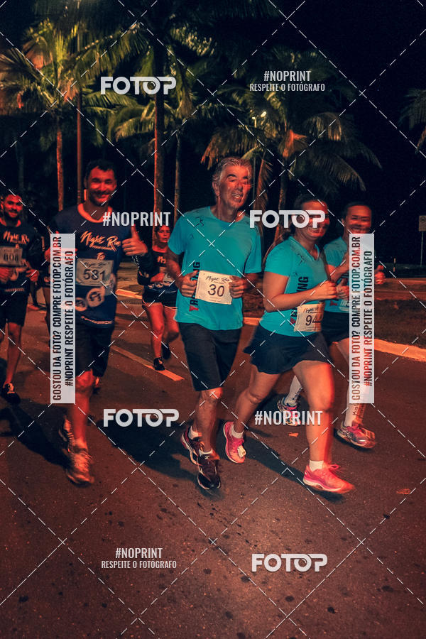 Buy your photos of the eventNight Run 5K 10K Praia Grande on Fotop