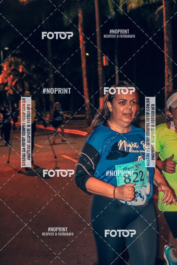 Buy your photos of the eventNight Run 5K 10K Praia Grande on Fotop