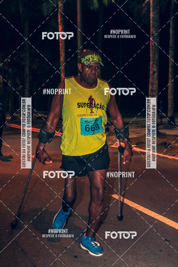 Buy your photos of the eventNight Run 5K 10K Praia Grande on Fotop