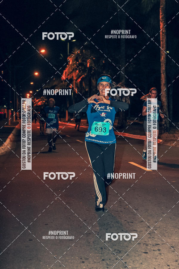 Buy your photos of the eventNight Run 5K 10K Praia Grande on Fotop