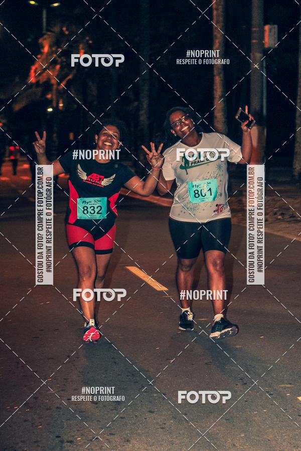 Buy your photos of the eventNight Run 5K 10K Praia Grande on Fotop
