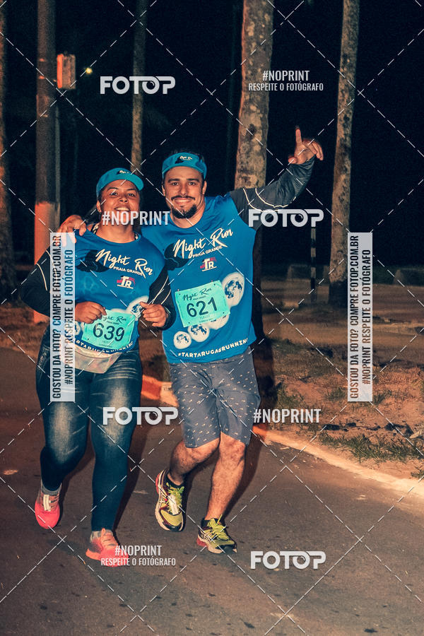 Buy your photos of the eventNight Run 5K 10K Praia Grande on Fotop