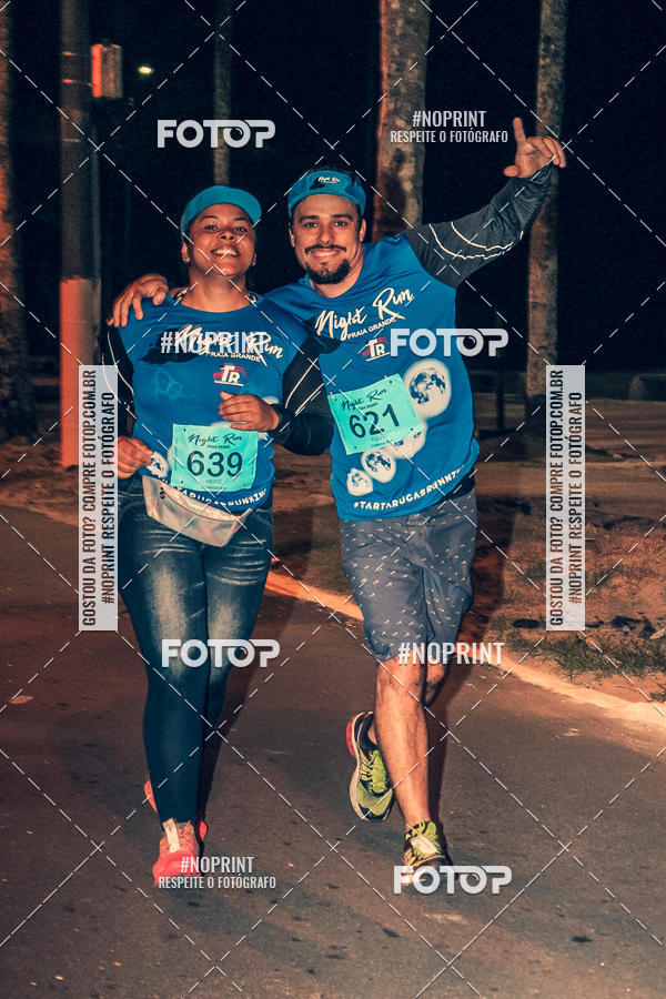 Buy your photos of the eventNight Run 5K 10K Praia Grande on Fotop