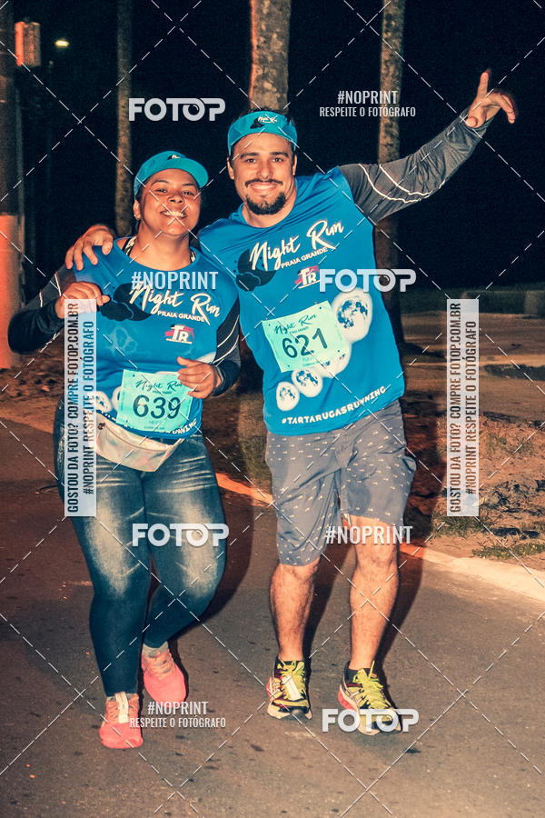 Buy your photos of the eventNight Run 5K 10K Praia Grande on Fotop