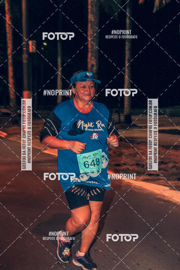 Buy your photos of the eventNight Run 5K 10K Praia Grande on Fotop