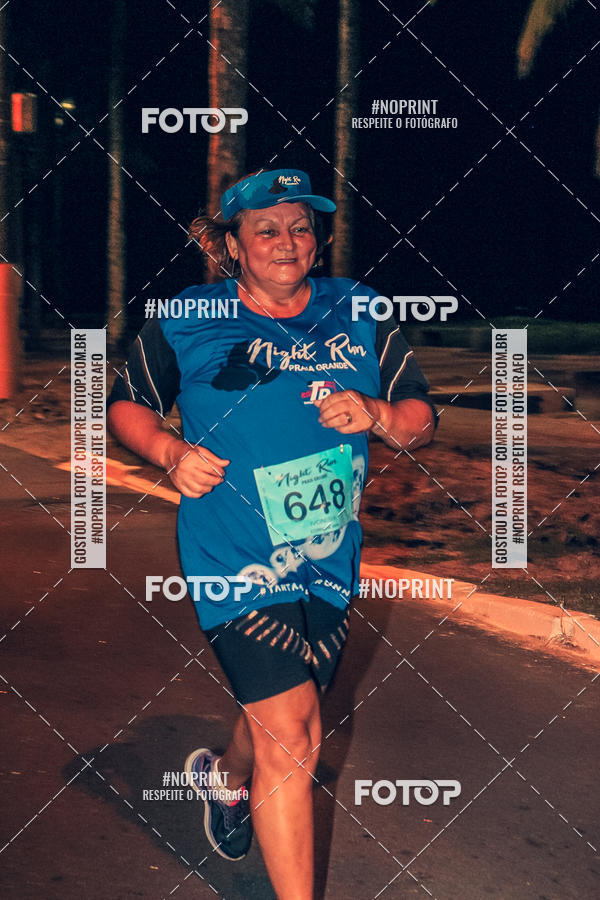 Buy your photos of the eventNight Run 5K 10K Praia Grande on Fotop