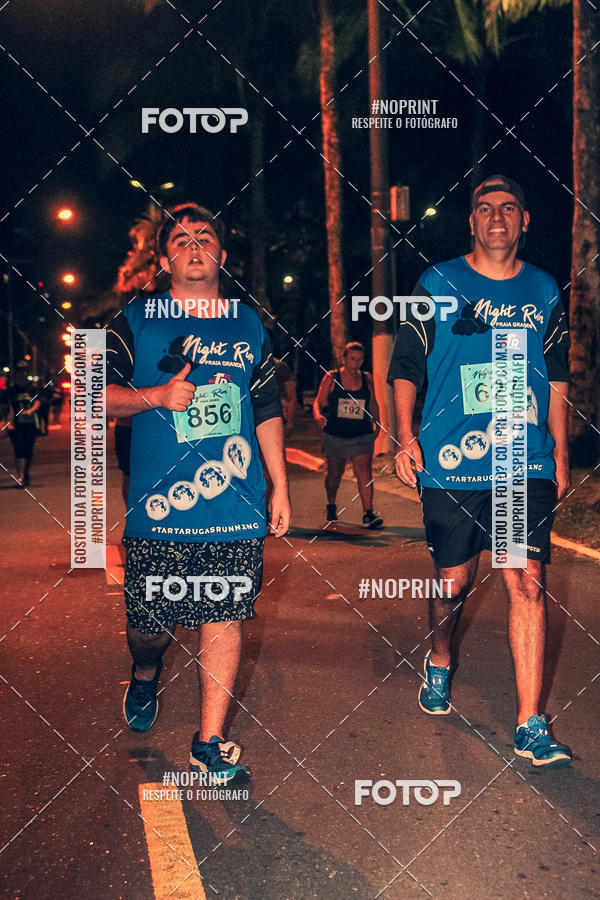 Buy your photos of the eventNight Run 5K 10K Praia Grande on Fotop