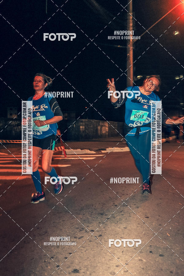 Buy your photos of the eventNight Run 5K 10K Praia Grande on Fotop