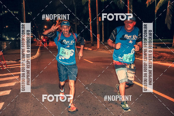 Buy your photos of the eventNight Run 5K 10K Praia Grande on Fotop